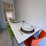 Big Flat 20 Minutes To Oldtown Apartmán